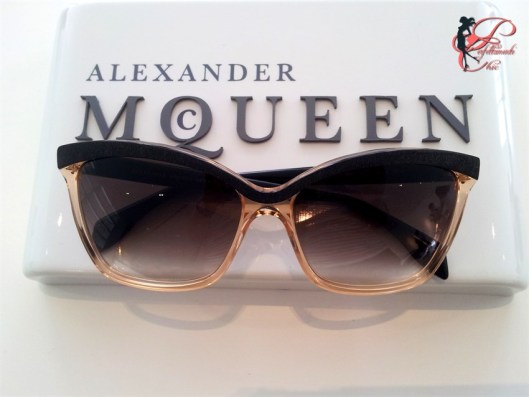 Alexander_McQueen_Safilo_perfettamente_chic.jpg