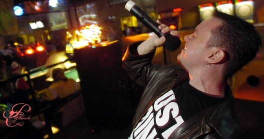 karaoke_uomo_perfettamente-chic