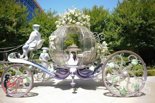 PumpkinCarriageHereComesTheBride_perfettamente_chic