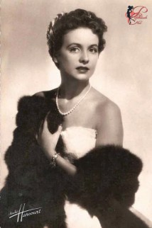 Gisèle_Pascal_perfettamente_chic_