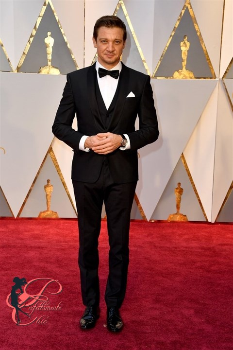 Jeremy Renner_oscar_2017_perfettamente_chic.jpg