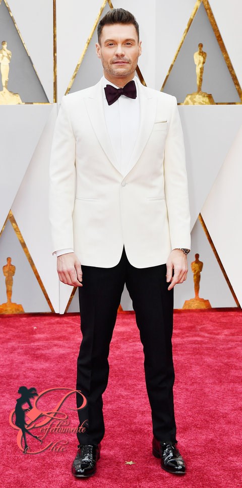 Ryan Seacrest _oscar_2017_perfettamente_chic.jpg