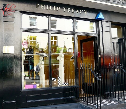 Philip_Treacy_perfettamente_chic_69_Elizabeth_Street_Belgravia_London.jpg