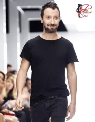 Anthony_Vaccarello_perfettamente_chic.PNG