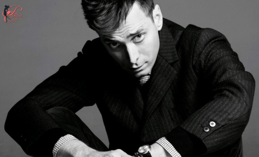Hedi_Slimane_perfettamente_chic_.PNG