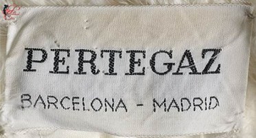 Manuel_Pertegaz_perfettamente_chic_logo.jpg
