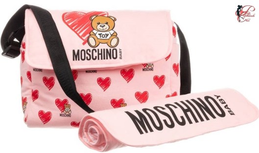 Moschino_perfettamente_chic_Moschino_Baby.jpg