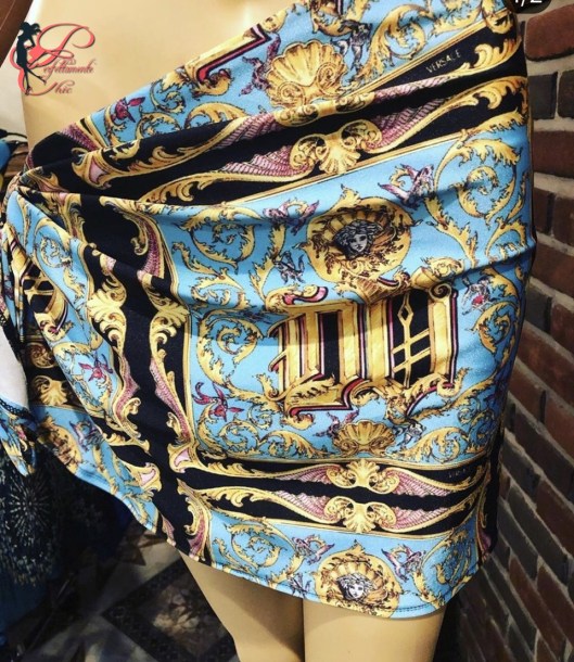 sarong_perfettamente_chic_versace.jpg