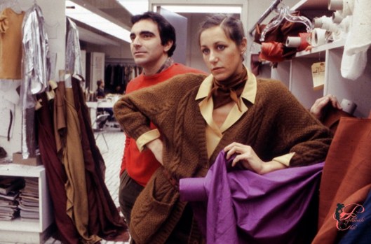 Donna_Karan_perfettamente_chic_Louis_Dell'Ollio.jpg