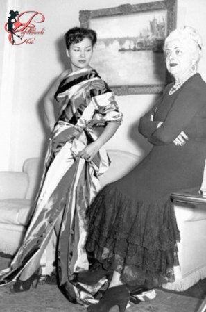 Nina_Ricci_perfettamente_chic_