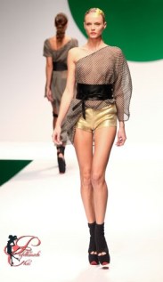 Krizia_perfettamente_chic_hot_pants.jpg