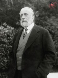 Jacques_Doucet_perfettamente_chic_profilo