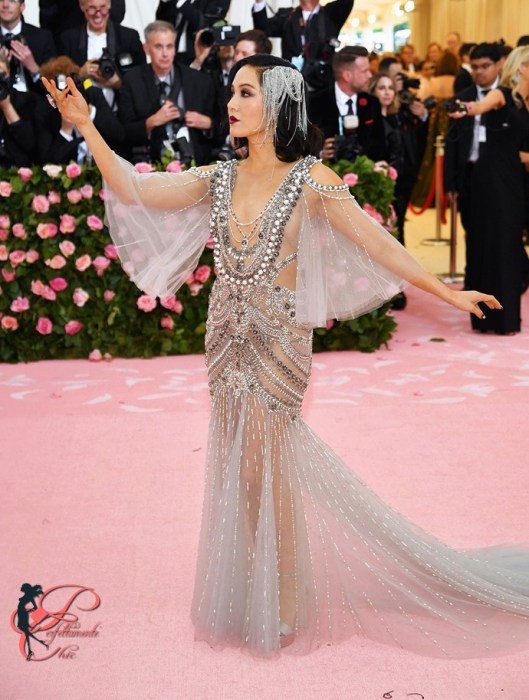 Marchesa_perfettamente_chic_Constance_Wu_2019