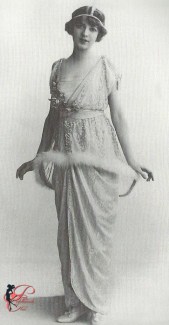 Paul_Poiret_perfettamente_chic_Vague