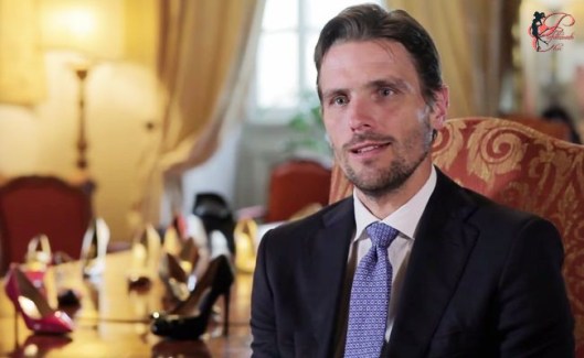 Salvatore_Ferragamo_perfettamente_chic_James