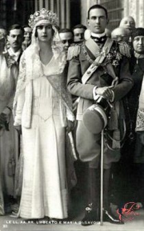 Sartoria_Ventura_perfettamente_chic_Maria_Josè_del_Belgio_